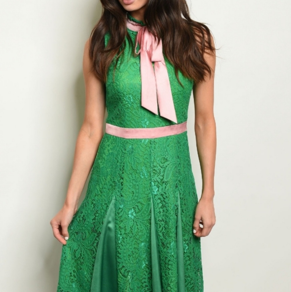 Boutique Emerald Green Lace Dress